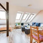 Jane\'S Charming Apartment